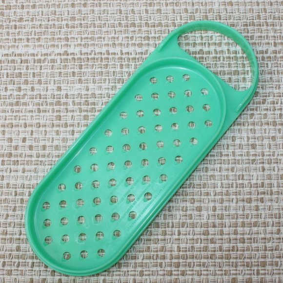 VTG TUPPERWARE JADEITE CHEESE GRATER SHREDDER w/STORAGE KEEPER CONTAINER & LID - Picture 5 of 13